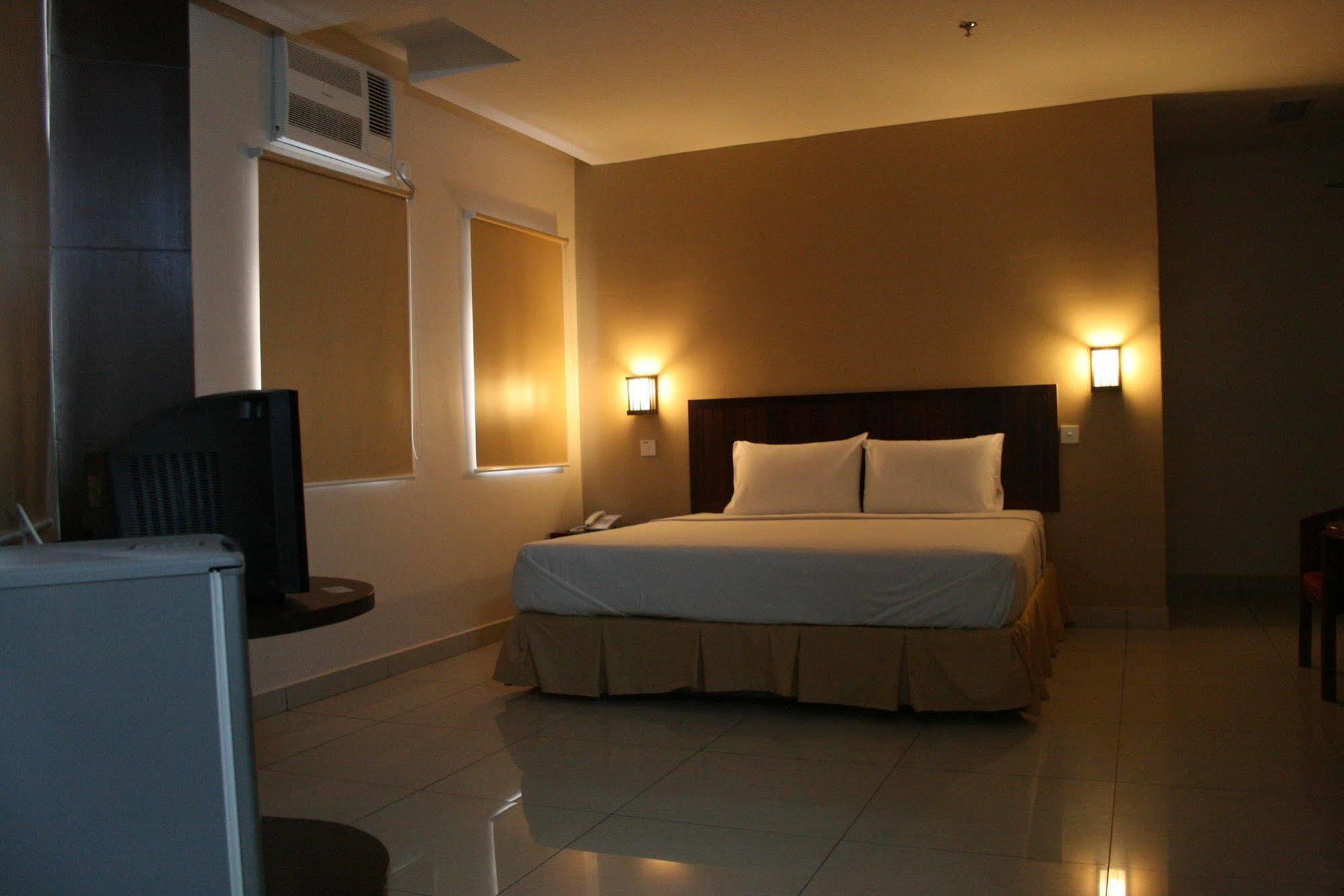 Family Hotel Κλάνγκ Εξωτερικό φωτογραφία