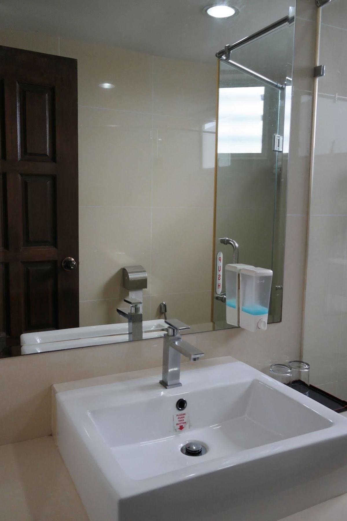 Family Hotel Κλάνγκ Εξωτερικό φωτογραφία